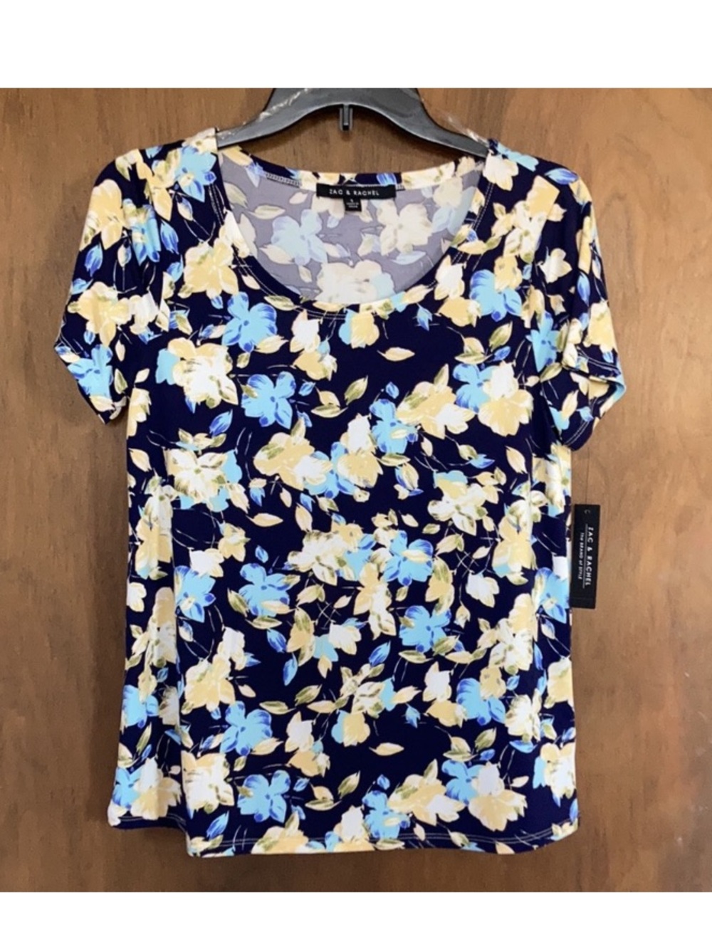 Zac & Rachel floral print short sleeve top with stretch size S